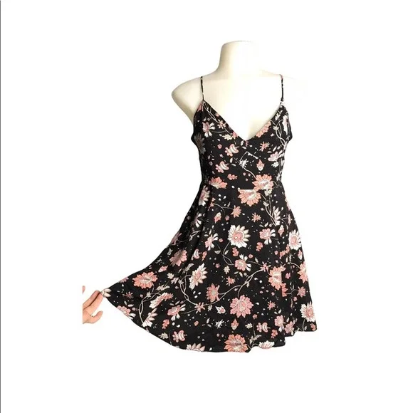 sachin and babi light blue dress A cute floral print maxi dress from American Eagle